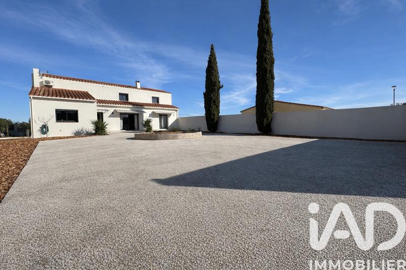 Maison - 280 m² - 7 pièces