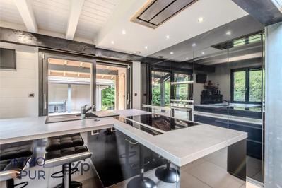 Maison d'architecte - 219 m² - 6 pièces