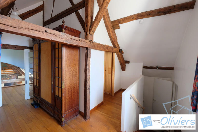 Maison - 285 m² - 8 pièces