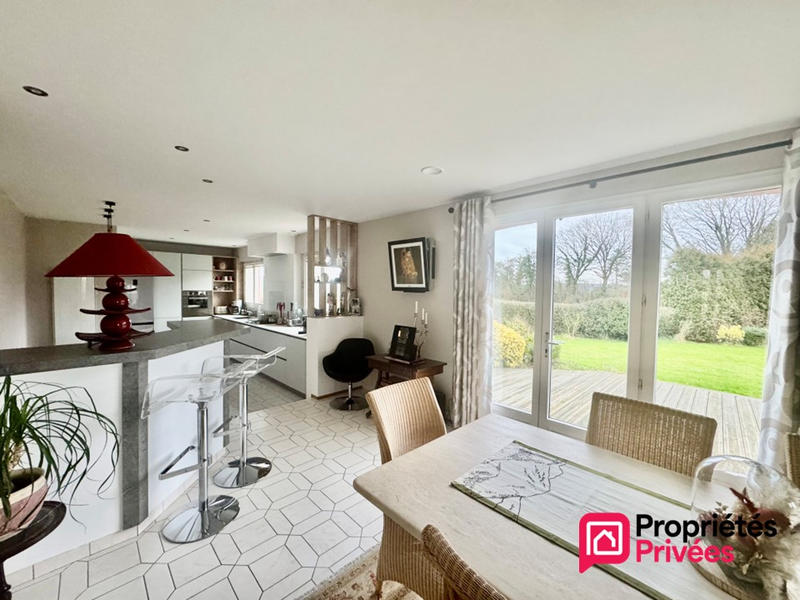 Maison - 141 m² - 7 pièces