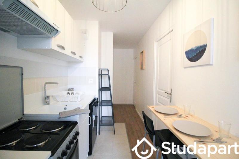 Chambre - 10 m² - 1 pièce