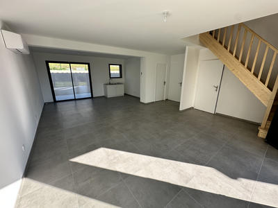 Maison - 85 m² - 5 pièces