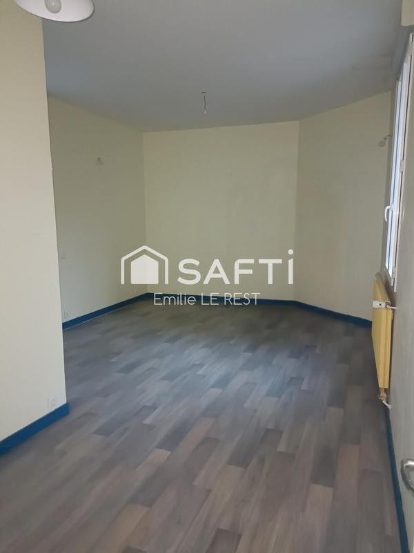 Local commercial - 227 m² - 6 pièces