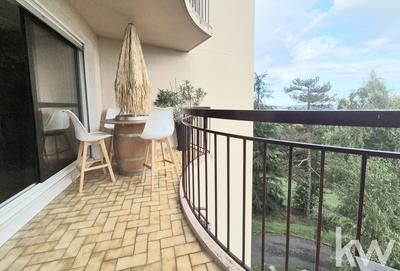 Appartement - 100 m² - 4 pièces