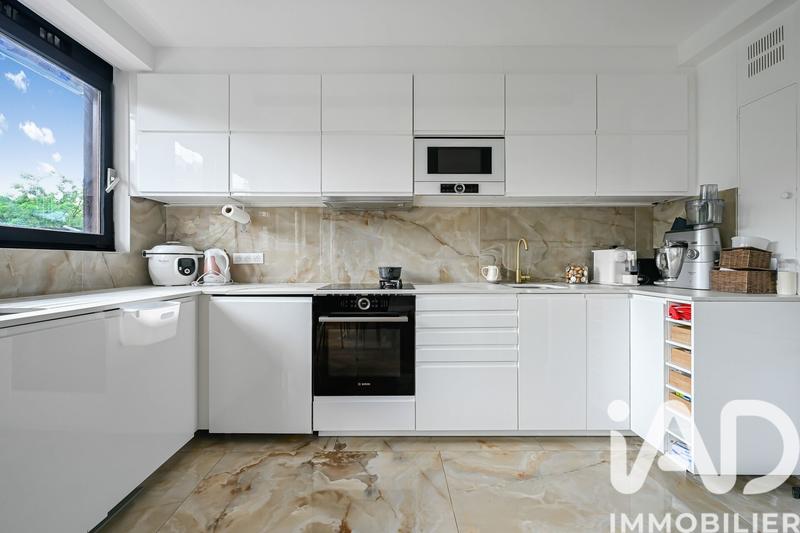 Appartement - 100 m² - 4 pièces