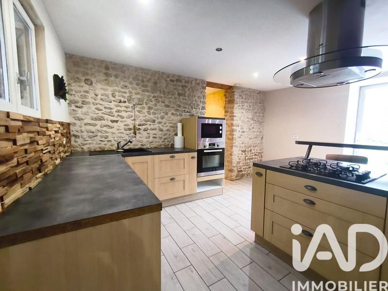 Maison - 104 m² - 4 pièces