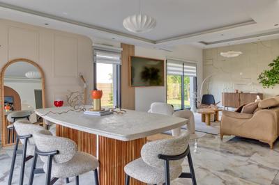 Maison ancienne - 193 m² - 8 pièces