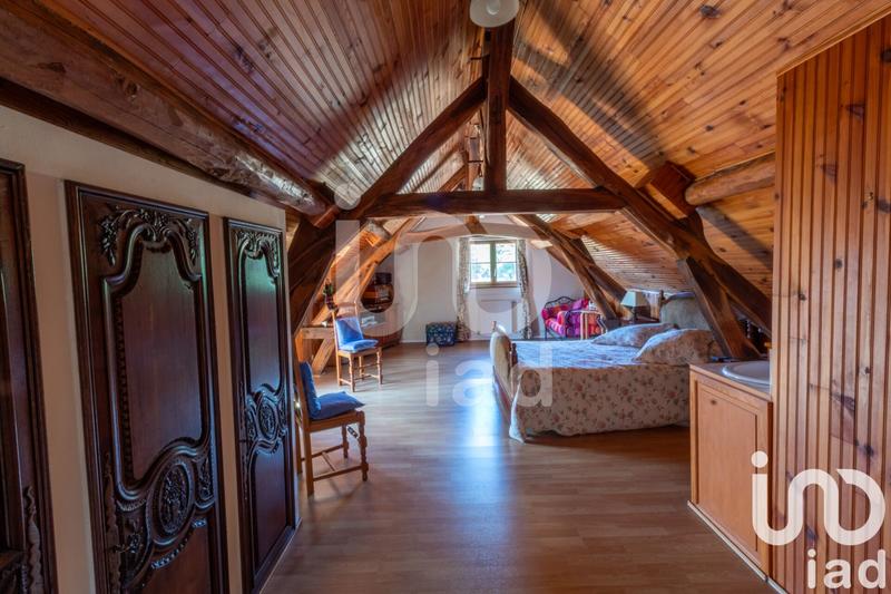 Maison - 203 m² - 8 pièces