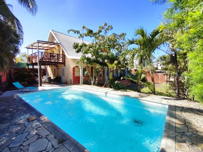 Maison - 170 m² - 6 pièces