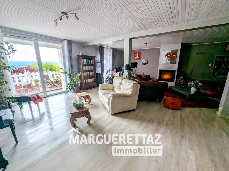 Maison - 422 m² - 7 pièces