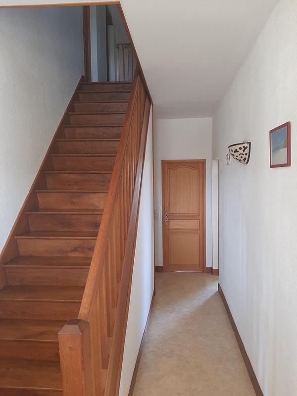 Maison - 121 m² - 10 pièces