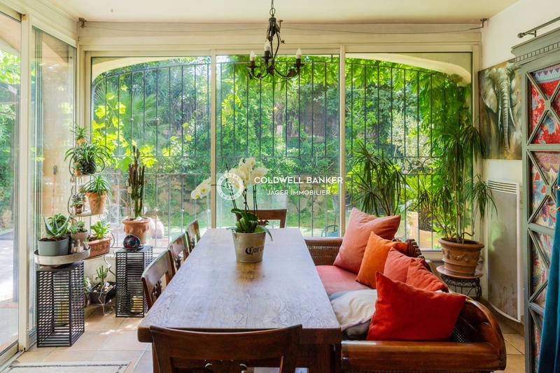 Maison - 218 m² - 7 pièces