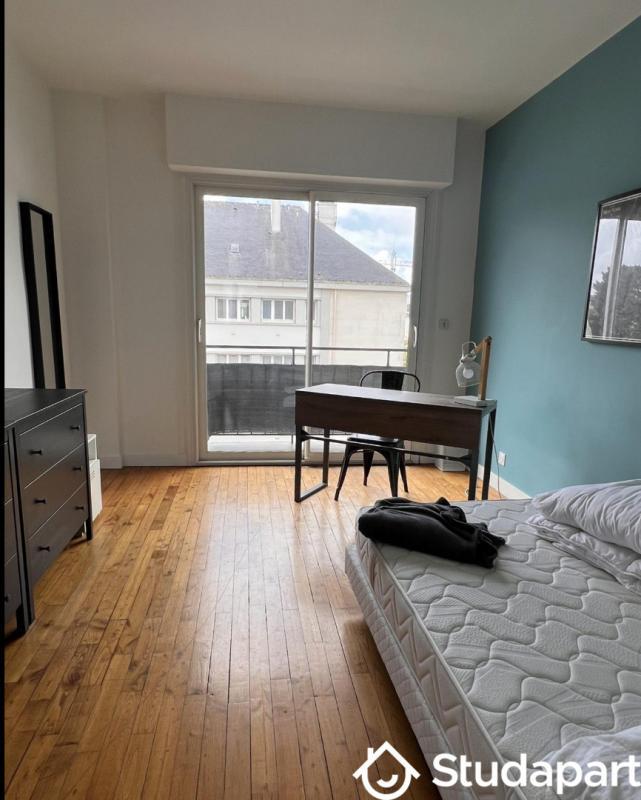 Chambre - 12 m² - 1 pièce