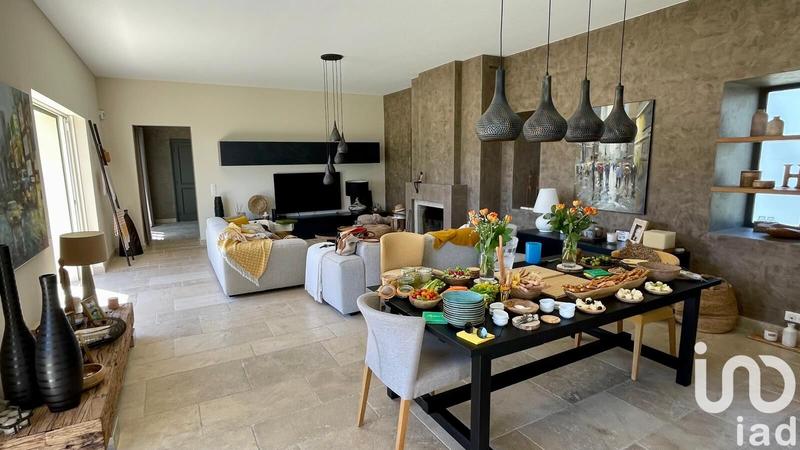 Maison - 192 m² - 6 pièces