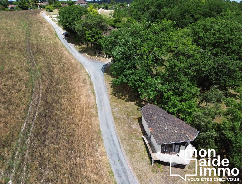 Maison - 240 m² - 8 pièces