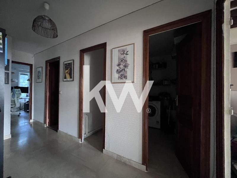 Appartement - 99 m² - 5 pièces