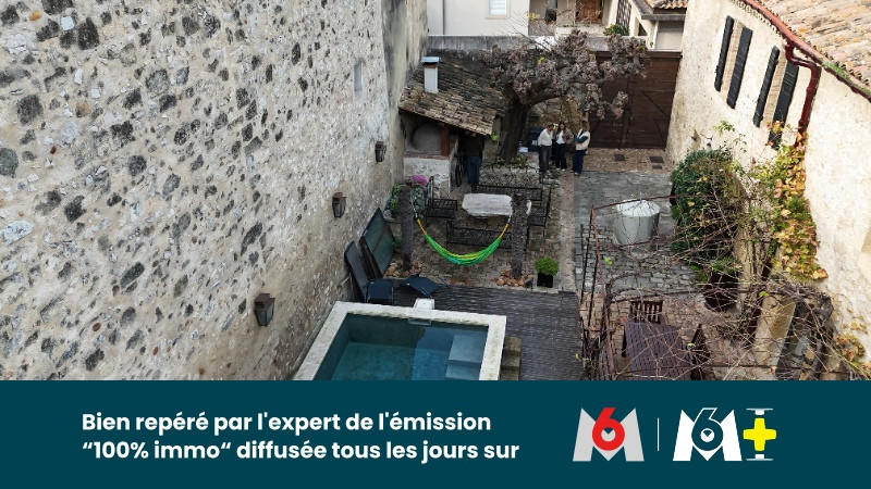 Maison - 243 m² - 7 pièces