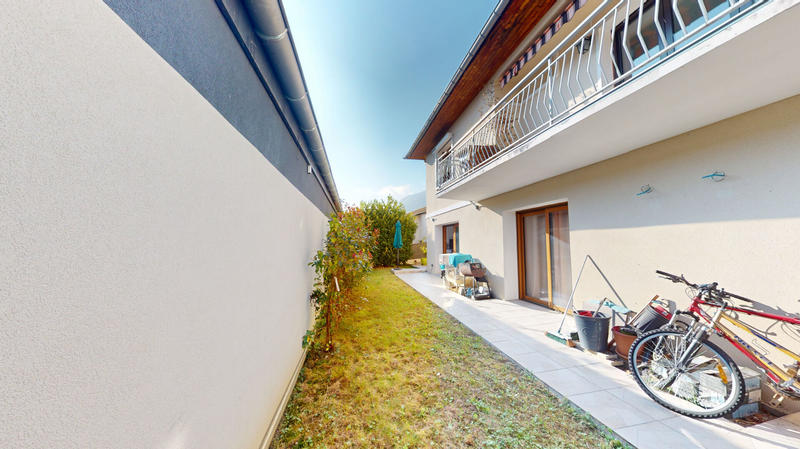 Appartement - 100 m² - 4 pièces