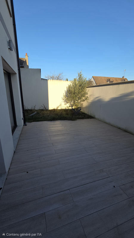 Maison - 104 m² - 5 pièces