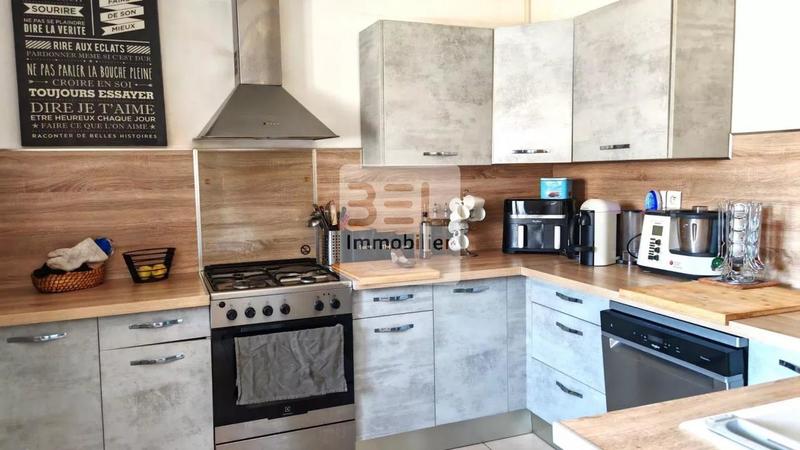 Maison de village - 90 m² - 5 pièces