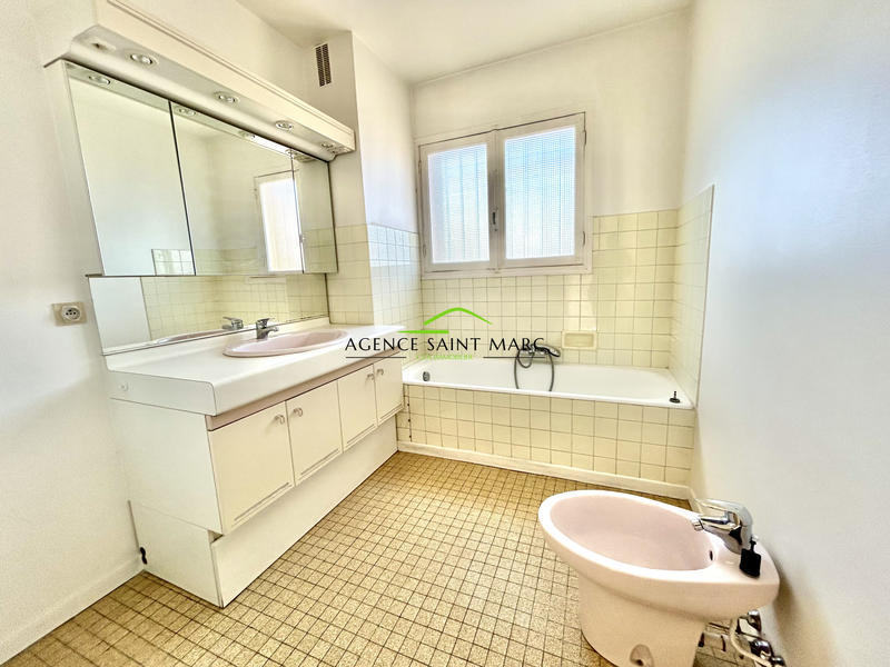 Appartement - 77 m² - 3 pièces