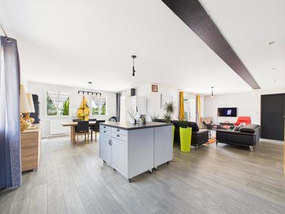 Maison - 180 m² - 6 pièces