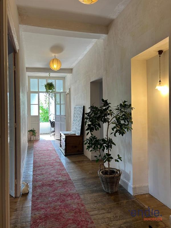 Maison - 430 m² - 14 pièces