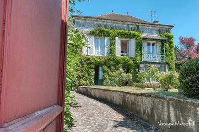 Demeure - 231 m² - 8 pièces