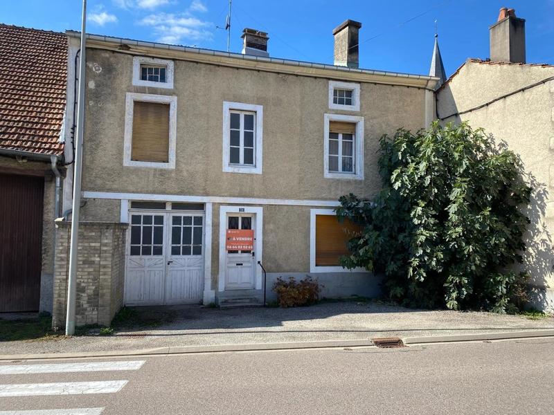 Maison - 110 m² - 7 pièces
