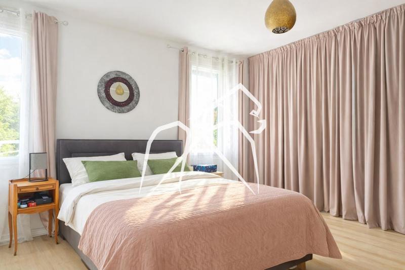 Maison ancienne - 221 m² - 8 pièces