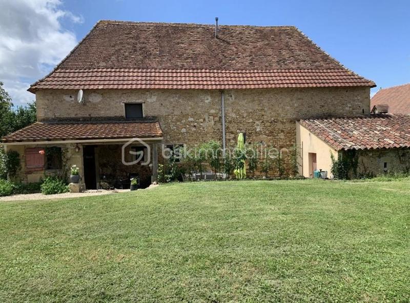 Maison en pierre - 215 m² - 10 pièces