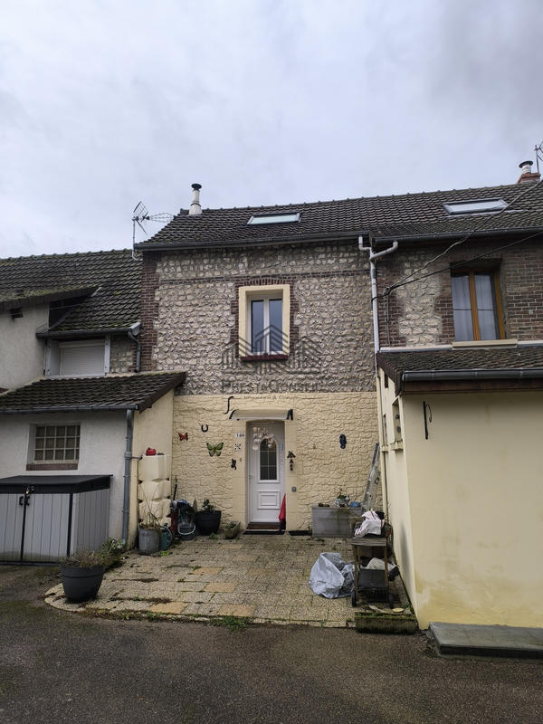 Maison de village - 65 m² - 3 pièces