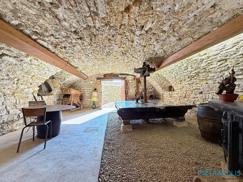 Maison - 151 m² - 6 pièces