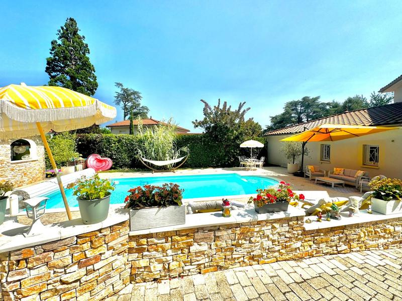 Villa - 230 m² - 7 pièces