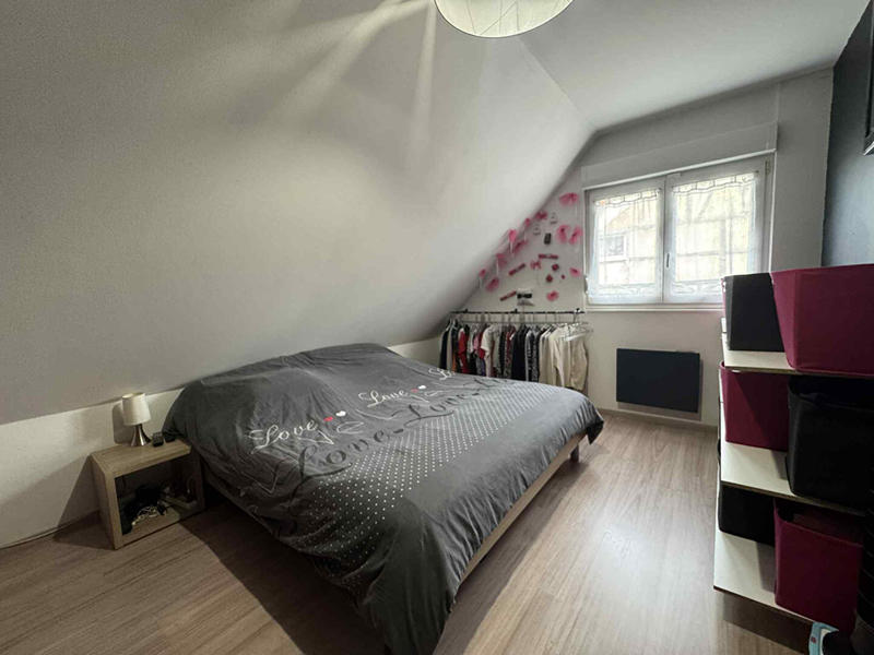 Maison - 99 m² - 5 pièces