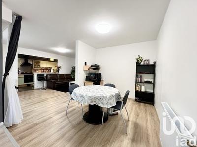 Appartement - 93 m² - 5 pièces