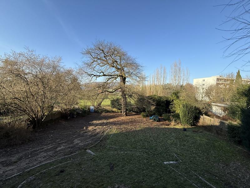 Maison - 288 m² - 10 pièces