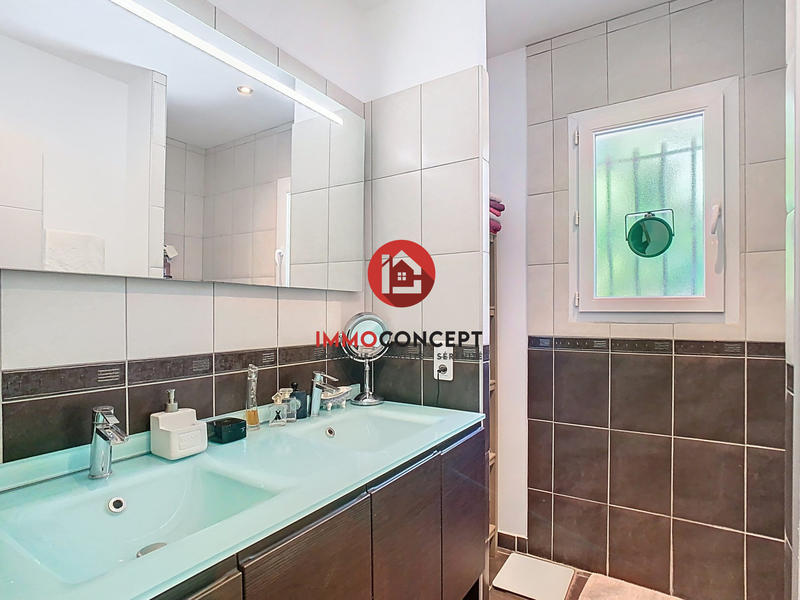 Maison - 95 m² - 5 pièces