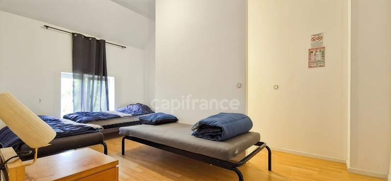 Maison - 262 m² - 14 pièces