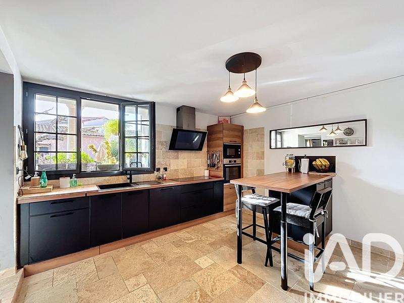 Maison de ville - 258 m² - 8 pièces