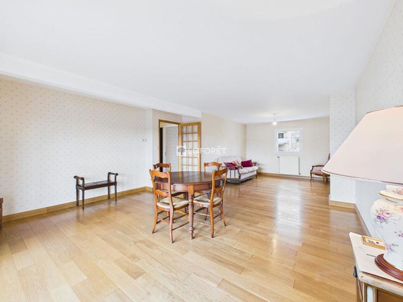 Appartement - 89 m² - 5 pièces