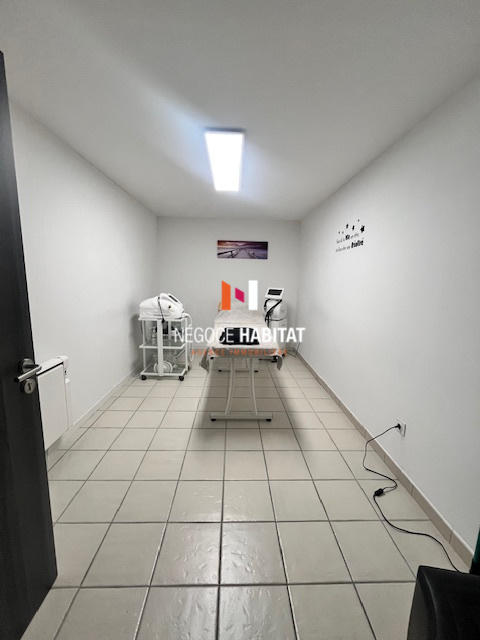 Local commercial - 285 m²