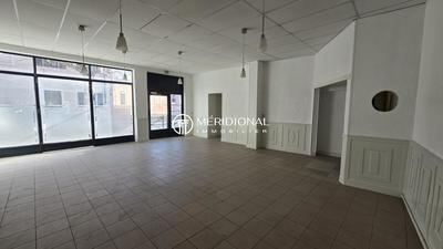 Local commercial - 110 m² - 5 pièces