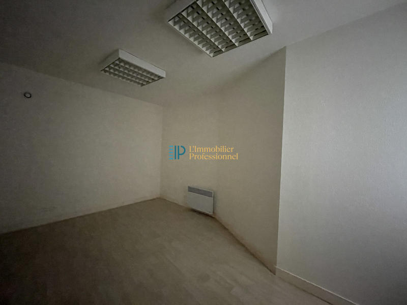 Bureau - 110 m² - 7 pièces