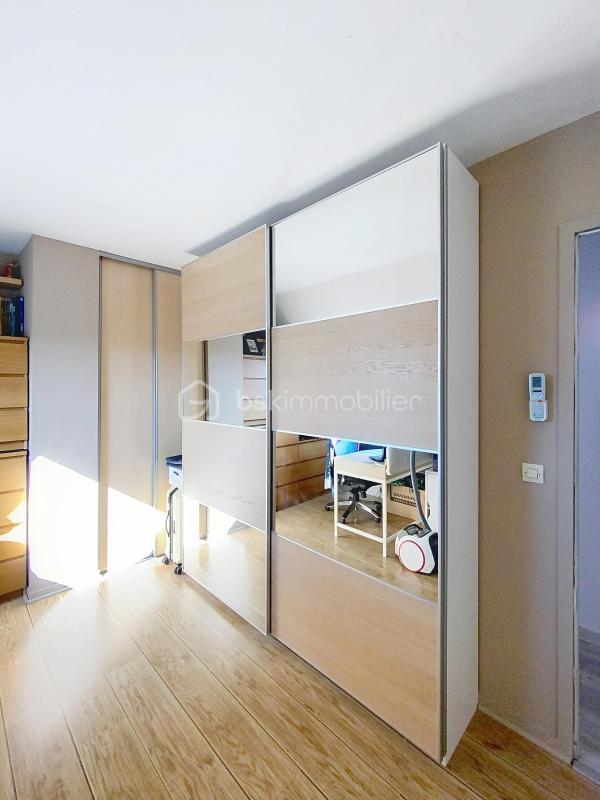 Pavillon - 86 m² - 5 pièces