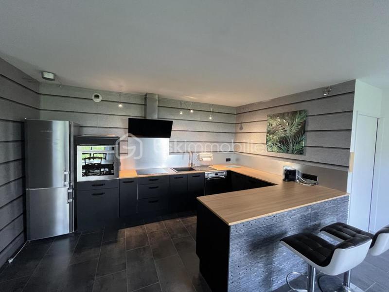 Appartement - 97 m² - 3 pièces