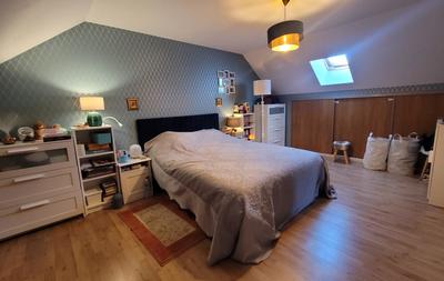 Maison - 185 m² - 7 pièces