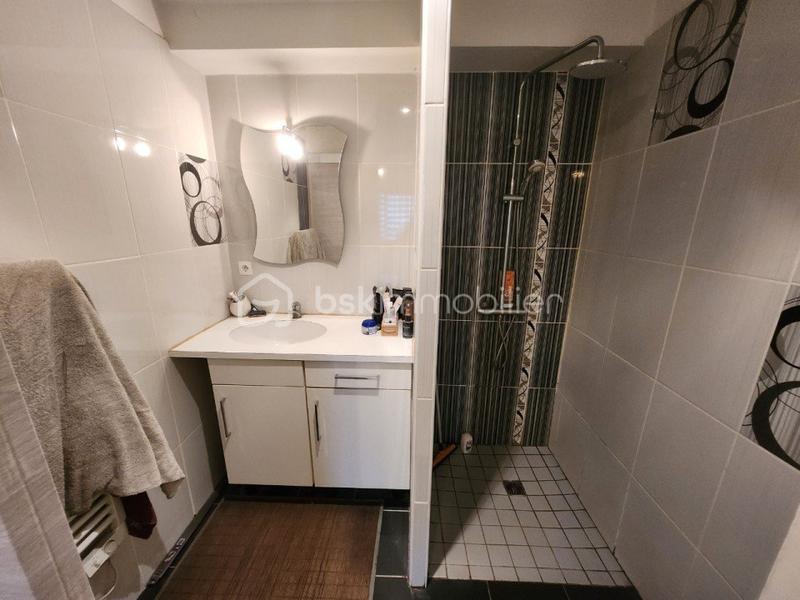 Maison traditionnelle - 142 m² - 7 pièces