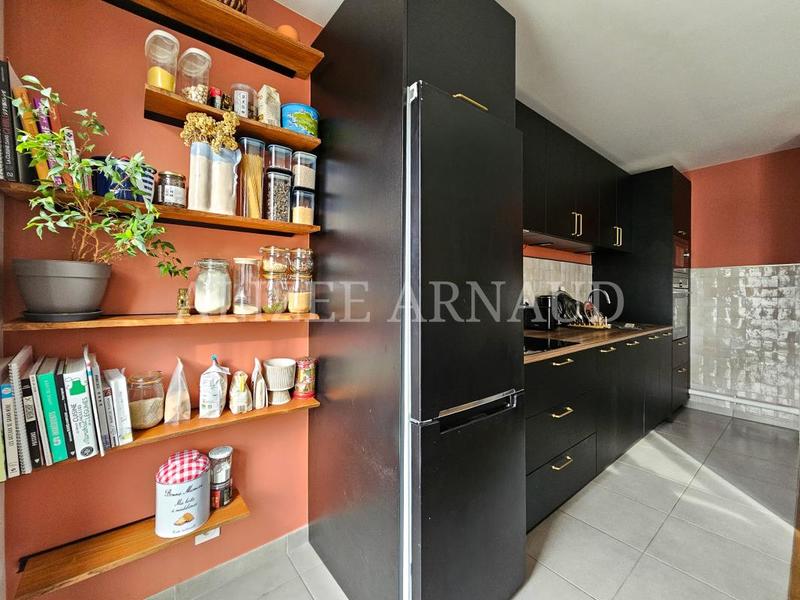 Appartement - 75 m² - 3 pièces