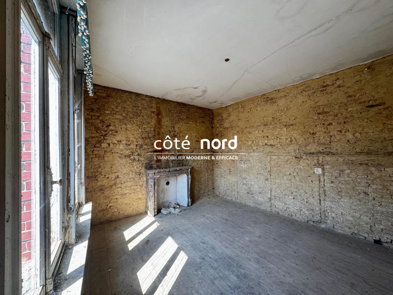 Maison - 288 m² - 8 pièces